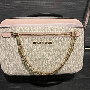 Michael Kors small crossbody, tan & light pink, new without tags, 9.5x6.5x2